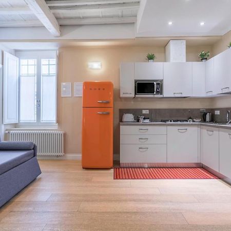 Wine Apartments Florence Barolo Bagian luar foto