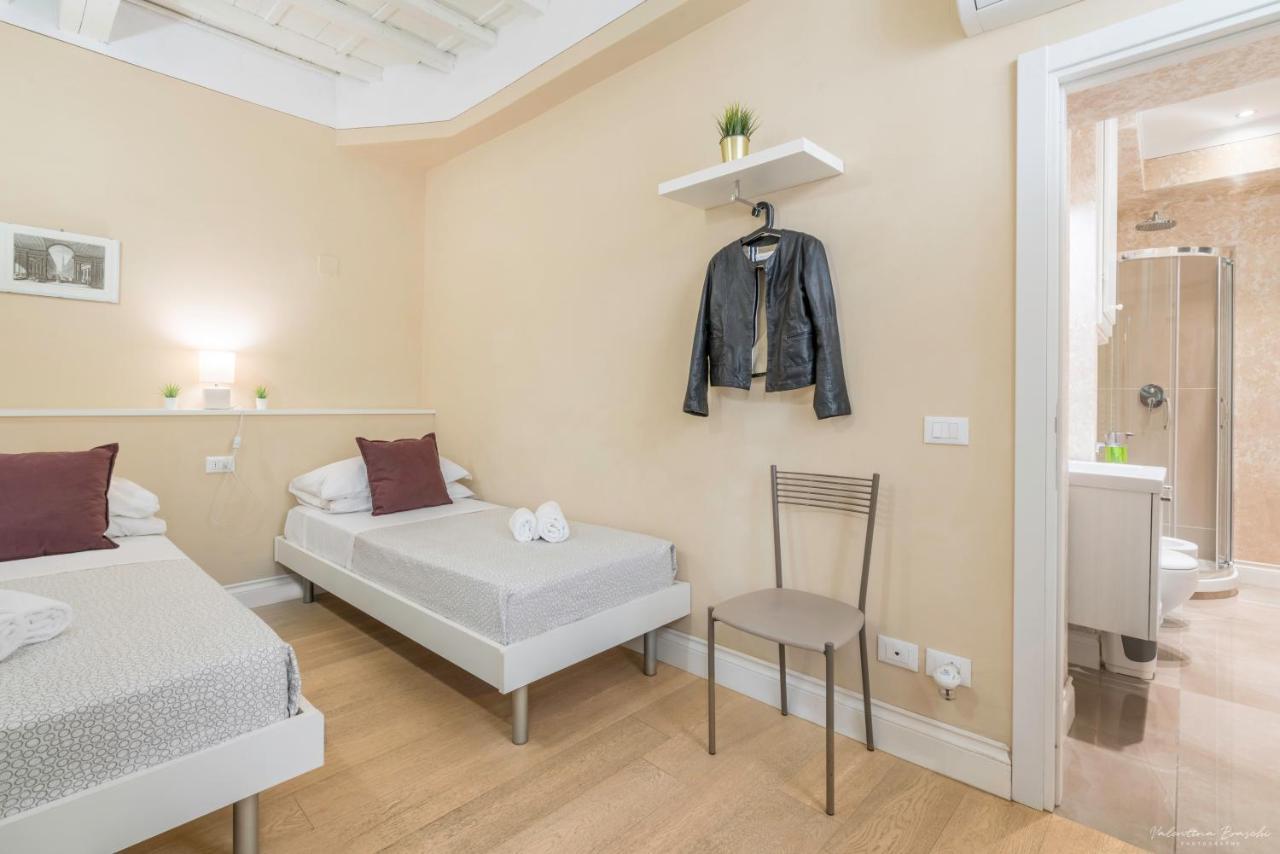 Wine Apartments Florence Barolo Bagian luar foto