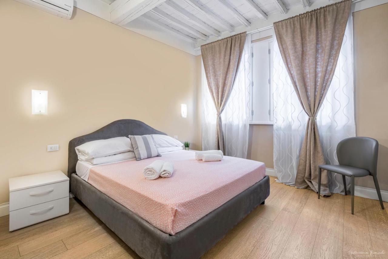 Wine Apartments Florence Barolo Bagian luar foto