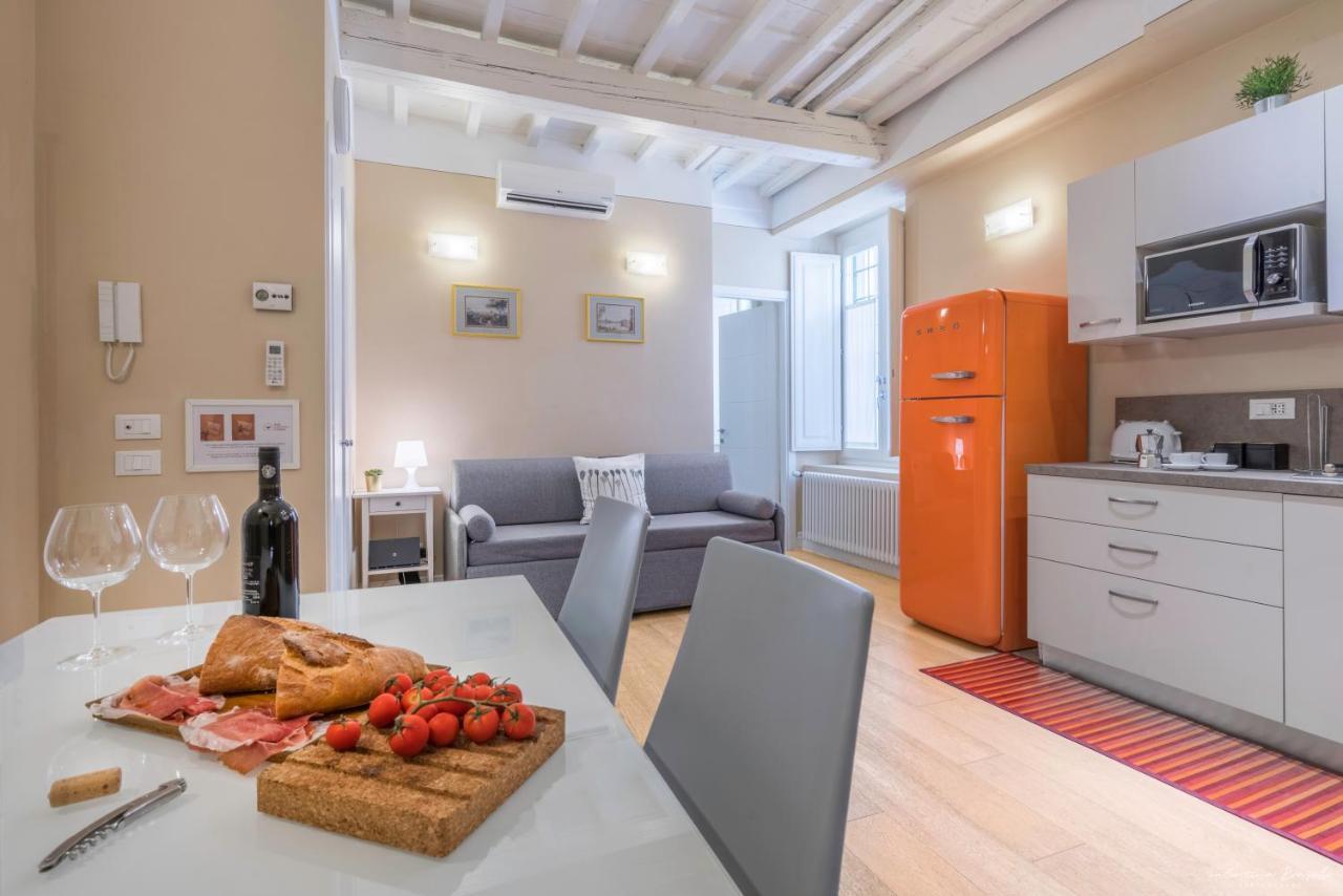 Wine Apartments Florence Barolo Bagian luar foto