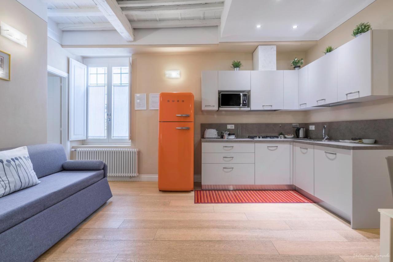 Wine Apartments Florence Barolo Bagian luar foto